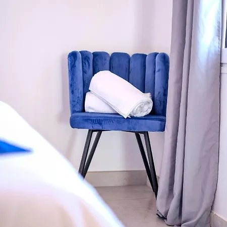 Sunset View Modern Private Poolside Holiday home